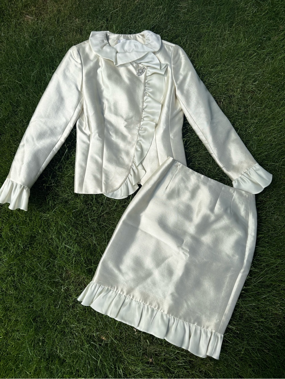Vintage Dua Lipa style Bridal two piece champagne suit set size 4